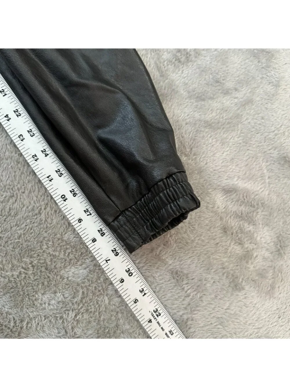 Spanx Black Faux Leather Joggers Pants Women's MEDIUM Vegan